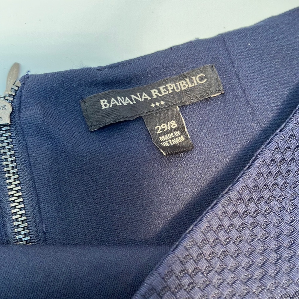 Banana Republic short career navy blue skirt - Picture 3 of 8
